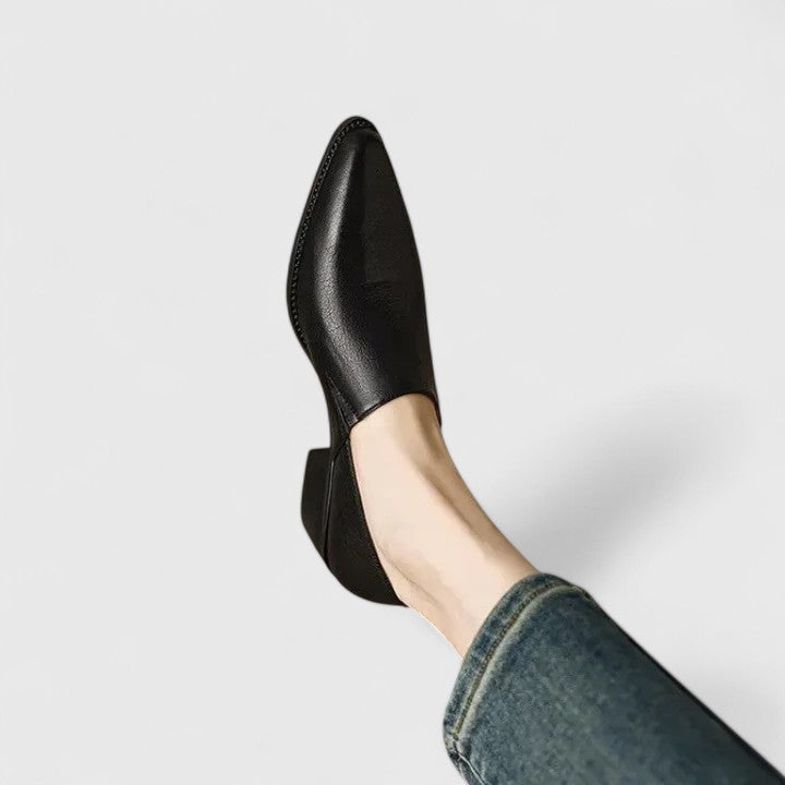 Calantha | Beige Pointed-Toe Orthopedic Shoes