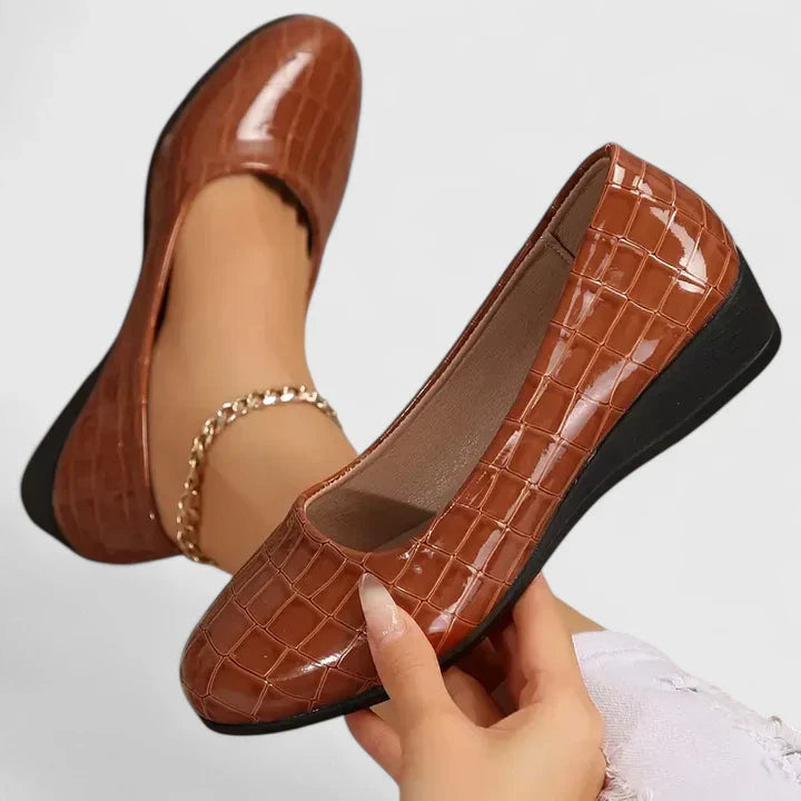 Calantha | Brown Croco Orthopedic Shoes