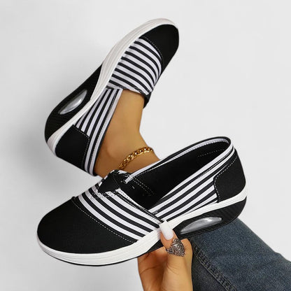 Astrid | Navy Striped Orthopedic Sneakers