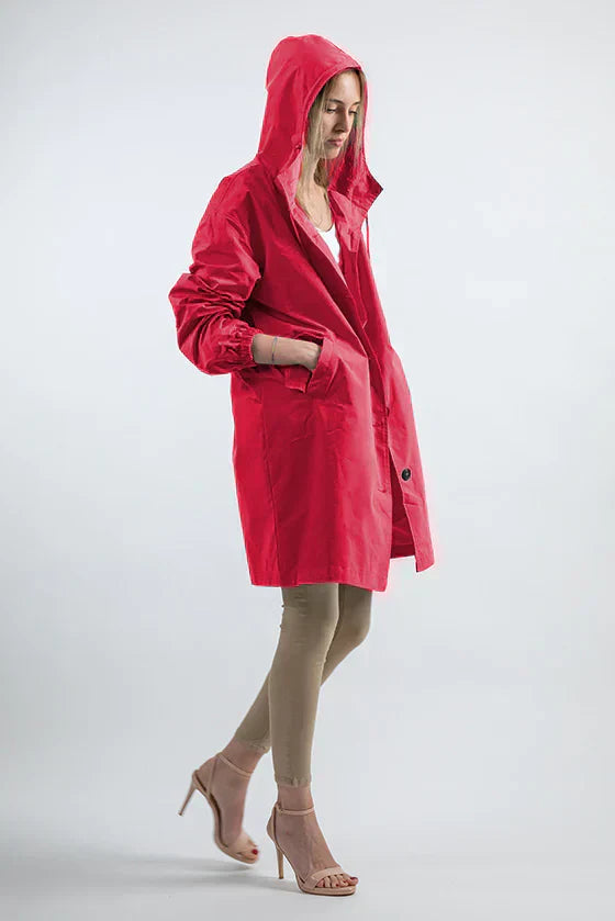 Astrid | Oversized Water-Resistant Windbreaker in Vibrant Red