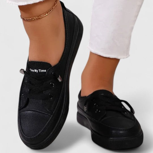 Calanthe | White Orthopedic Shoes