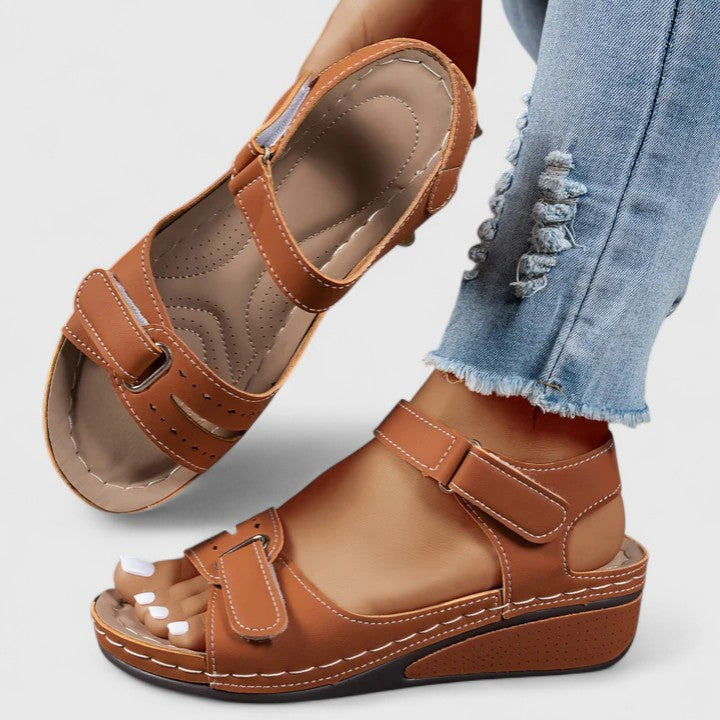 Calantha | White Leather Orthopedic Sandals
