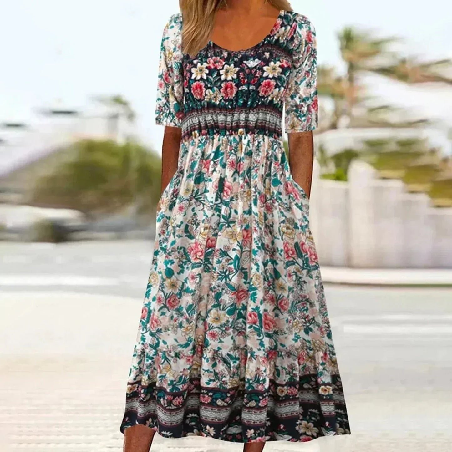 Calista | Boho Chic Printed Midi Dress with Short Sleeves in Floral Pattern