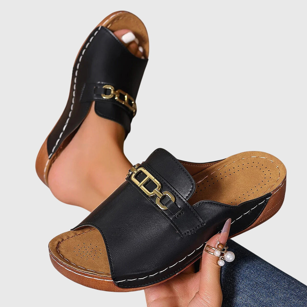 Astrid | Luxe Black Strap Comfy Sandals
