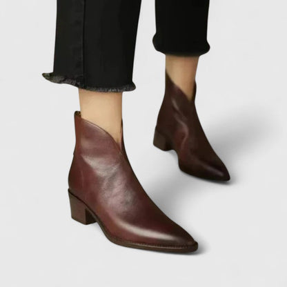 Aurelia | Black Leather Elegant Boots