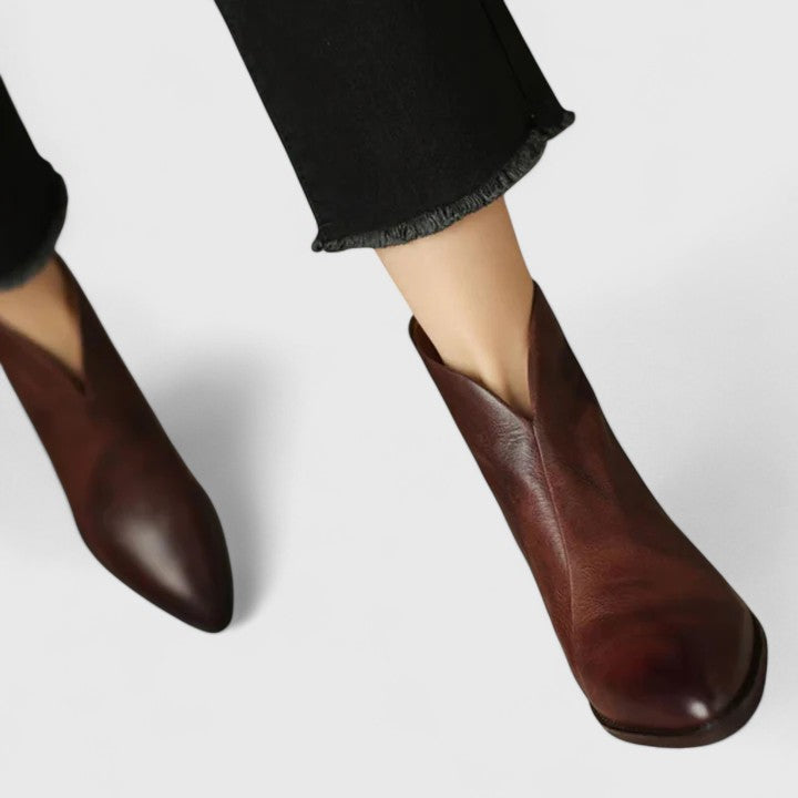 Aurelia | Black Leather Elegant Boots