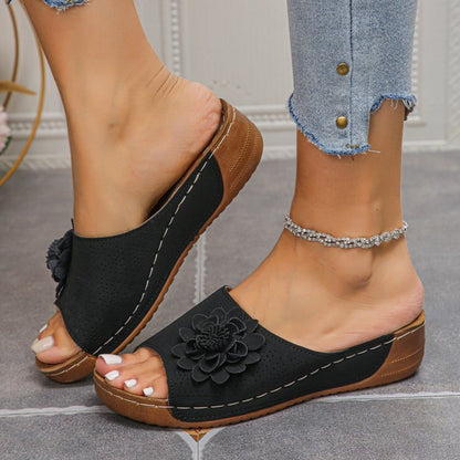 Calantha | White Floral Orthopedic Sandals