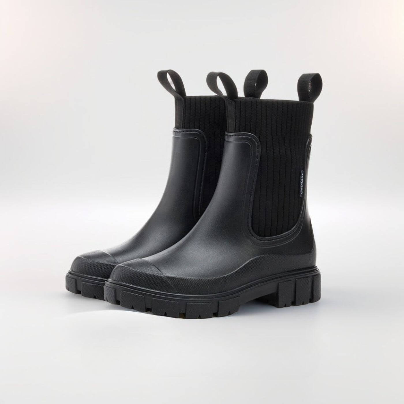 Calantha | Black Ribbed Elegant Boots