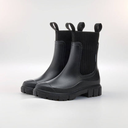 Calantha | Black Ribbed Elegant Boots