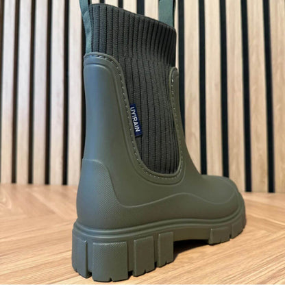 Calantha | Black Ribbed Elegant Boots