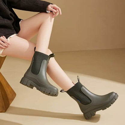 Calantha | Black Ribbed Elegant Boots