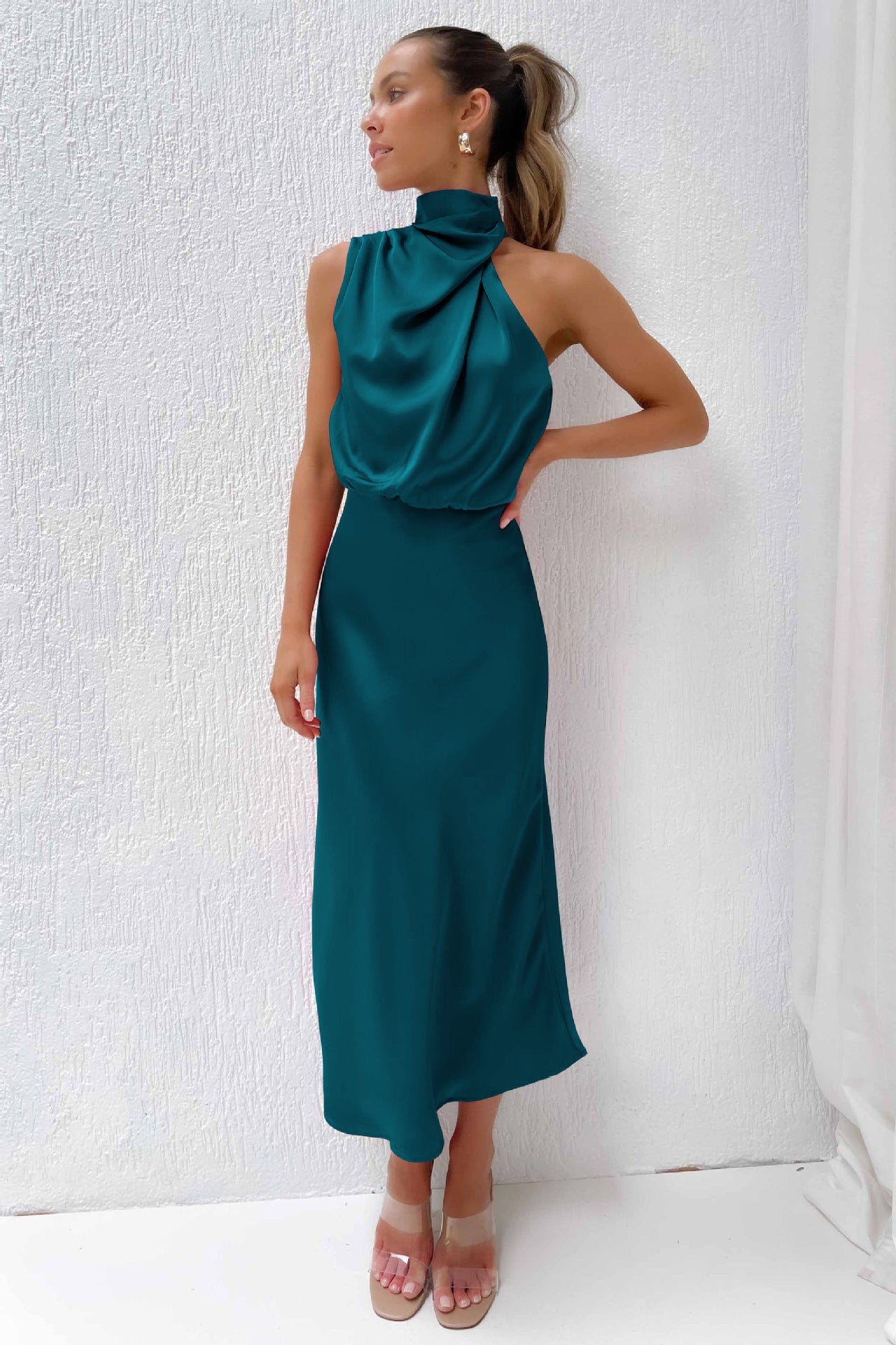 Lumina | Women’s Chic Halter Evening Dress in Sage Green