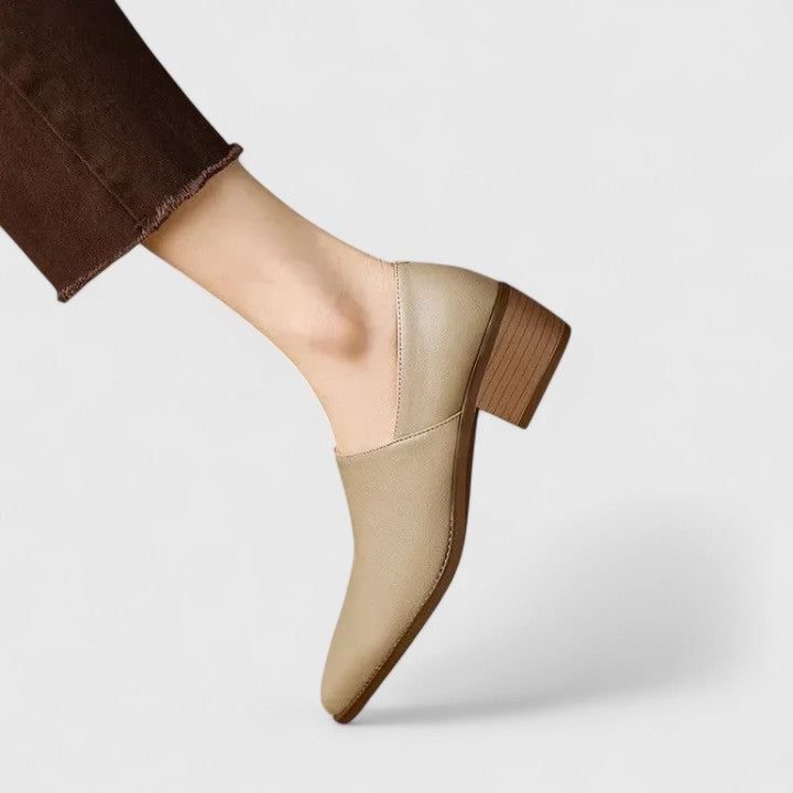 Calantha | Beige Pointed-Toe Orthopedic Shoes