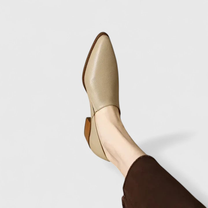 Calantha | Beige Pointed-Toe Orthopedic Shoes