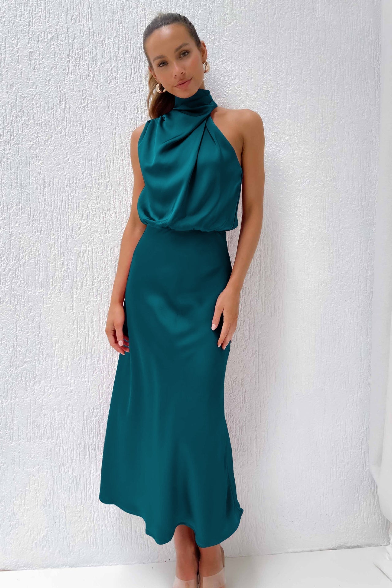 Lumina | Women’s Chic Halter Evening Dress in Sage Green