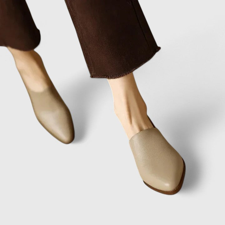 Calantha | Beige Pointed-Toe Orthopedic Shoes