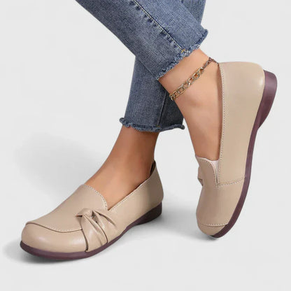 Aurelia | Beige Elegant Shoes with Bow Detail