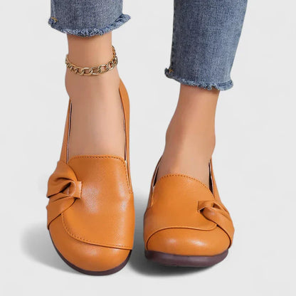 Aurelia | Beige Elegant Shoes with Bow Detail