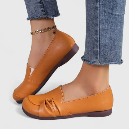 Calantha | Beige Elegant Shoes with Bow Detail