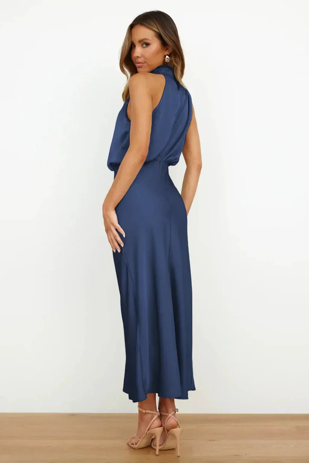 Lumina | Women’s Chic Halter Evening Dress in Sage Green