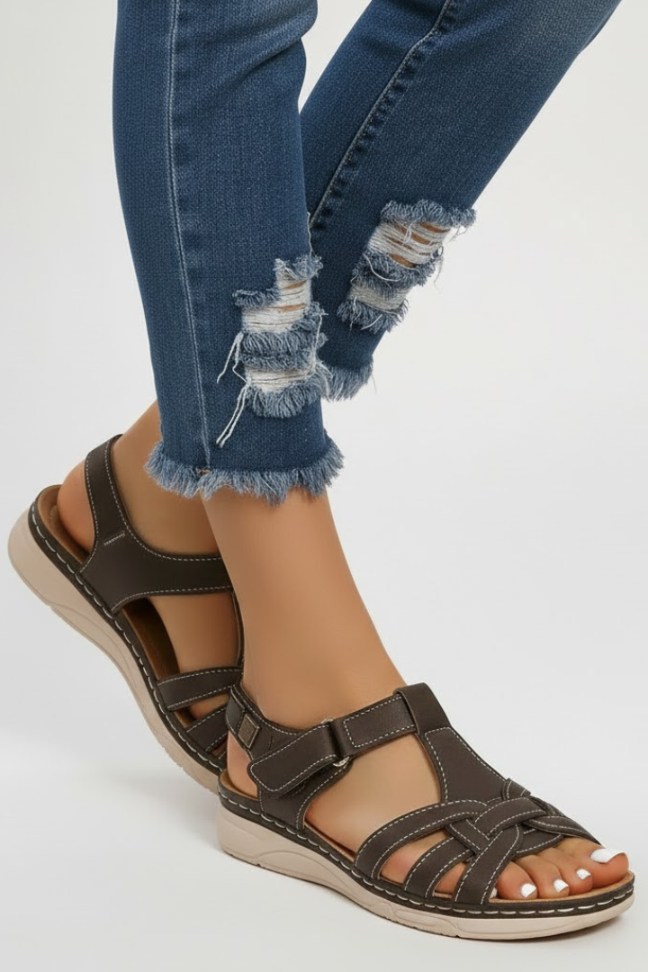 Women’s Retro Strap Sandals with Buckle Fastening - Dark Brown Leather
