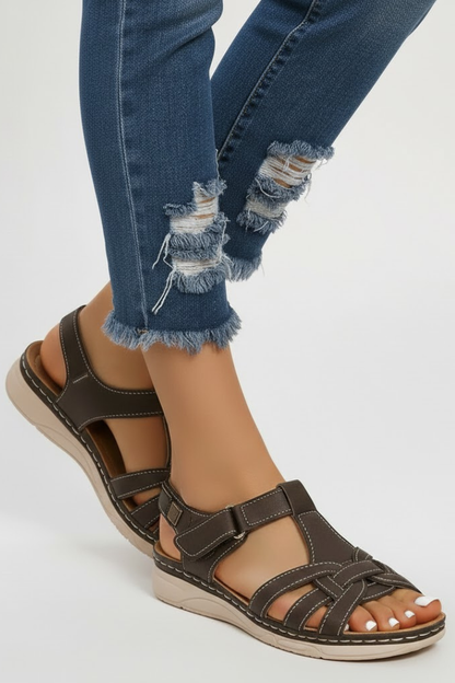 Women’s Retro Strap Sandals with Buckle Fastening - Dark Brown Leather