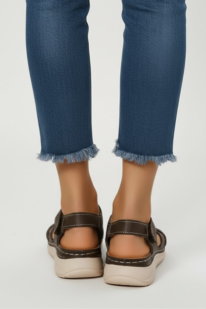 Women’s Retro Strap Sandals with Buckle Fastening - Dark Brown Leather