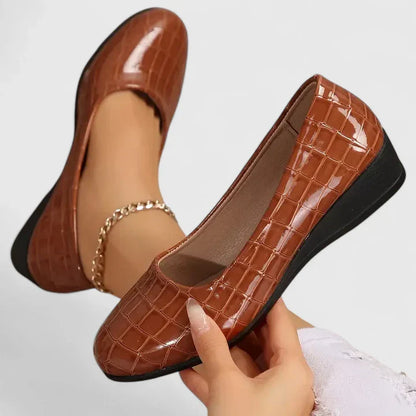 Calantha | Brown Croco Orthopedic Shoes