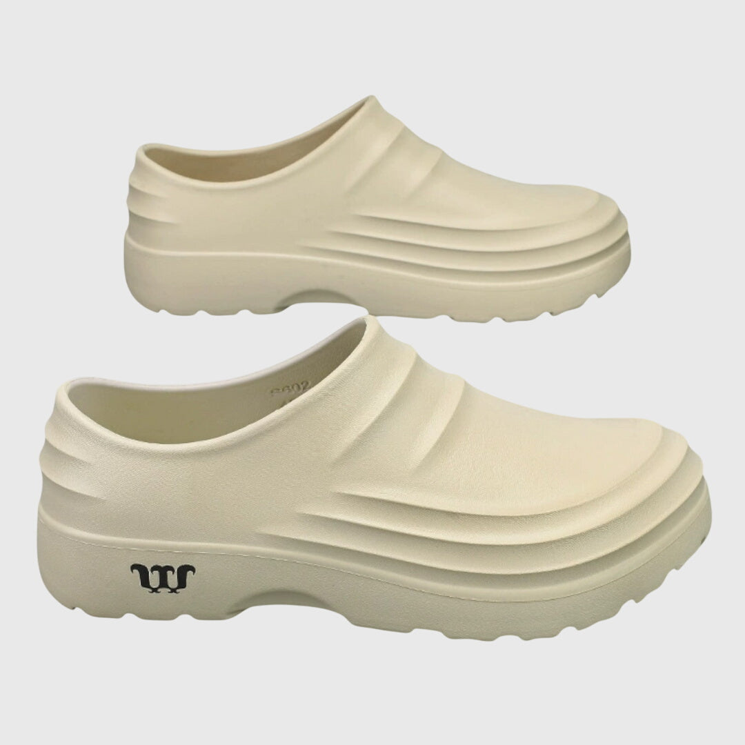 Alethea | Black Slip-On Comfortable And Flexible Clogs