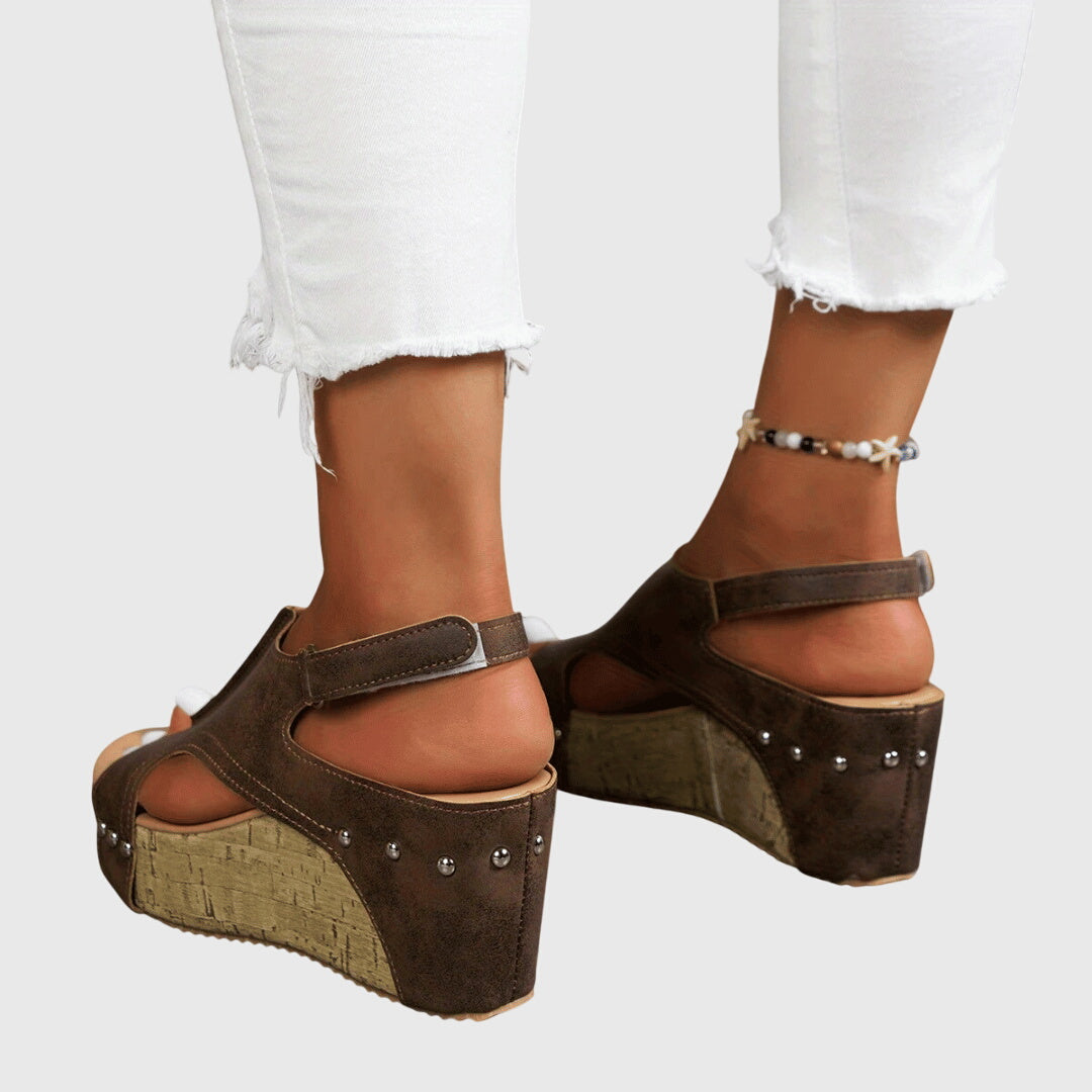 Calista | Beige Suede Orthopedic Sandals