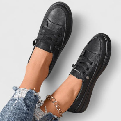 Calanthe | White Orthopedic Shoes
