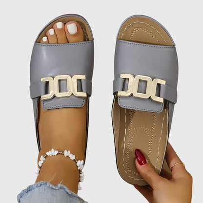 Alethea | White Comfy Buckle Sandals