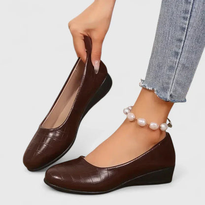 Calantha | Brown Croco Orthopedic Shoes