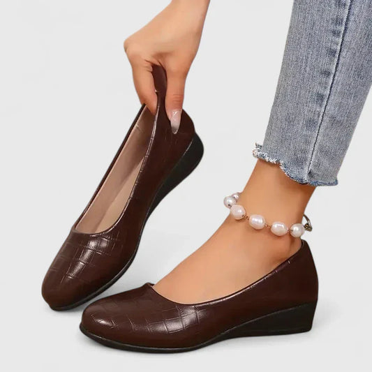 Calantha | Brown Croco Orthopedic Shoes