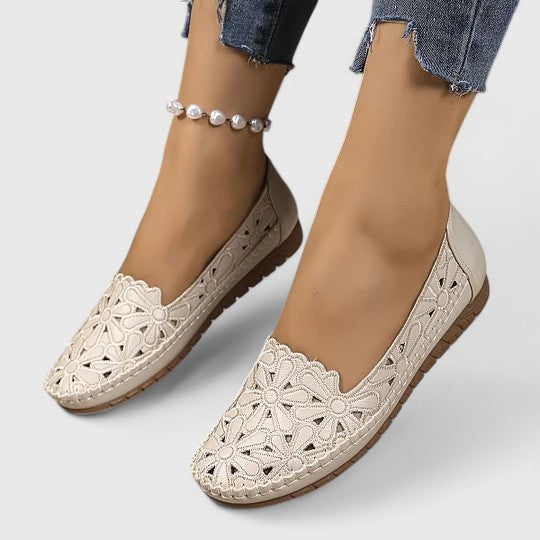 Calista | Exquisite White Elegant Sandals