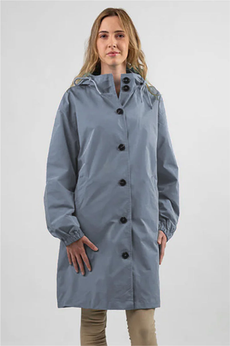 Astrid | Oversized Water-Resistant Windbreaker in Vibrant Red